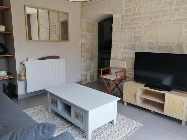 Jolie Maison De Ville Avec Un Exterieur Au Calme - Les Dragons De La Chamoiserie Niort Eksteriør bilde
